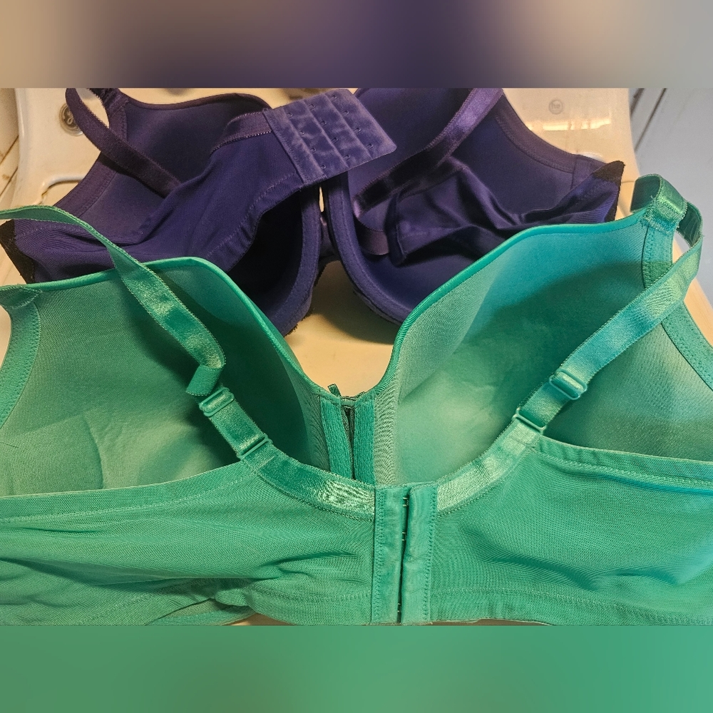 Bras - Picture 3 of 8